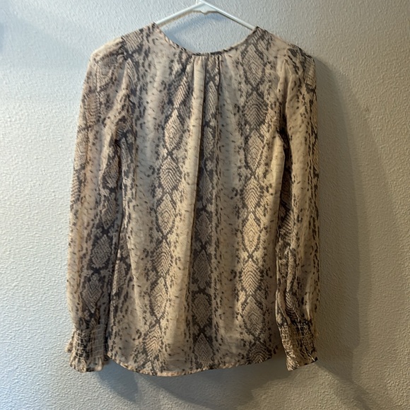 Japna snakeskin print blouse size small - Picture 4 of 4